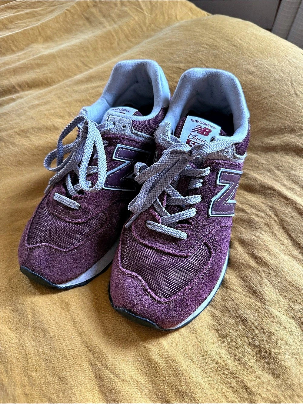 New Balance 574 Sneakers in Purple & Gray